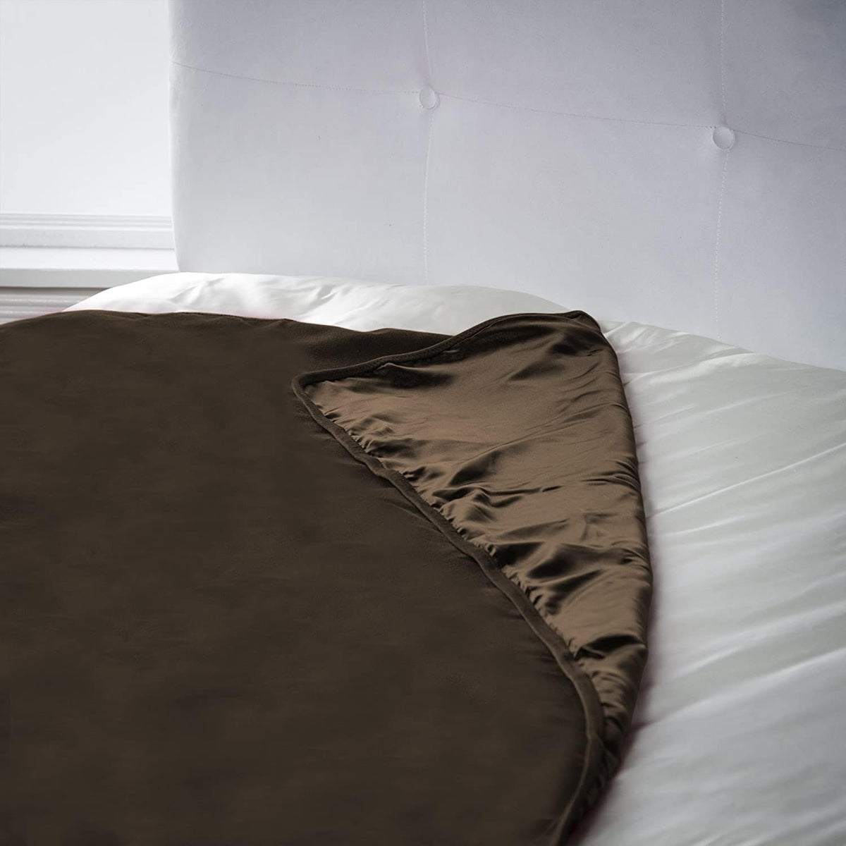Liberator - Fascinator Lush Velvish Waterproof Throw Sex Furniture Accessory CherryAffairs